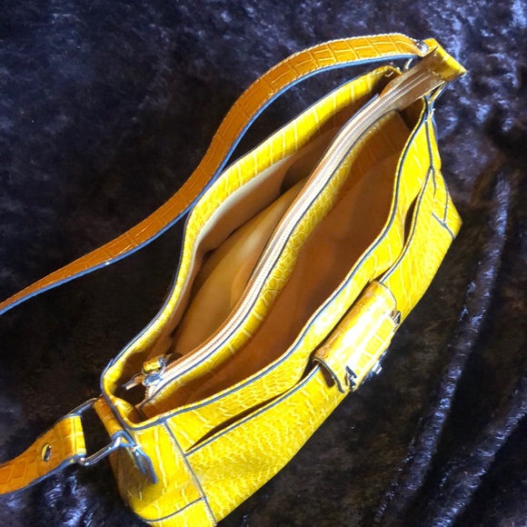 YELLOW SNAKE EMBOSSED BAG - Picture 5 of 5